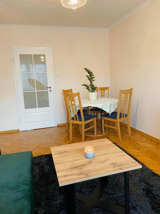 Apartament Pod Pawiem Olsztyn  Ngoại thất bức ảnh